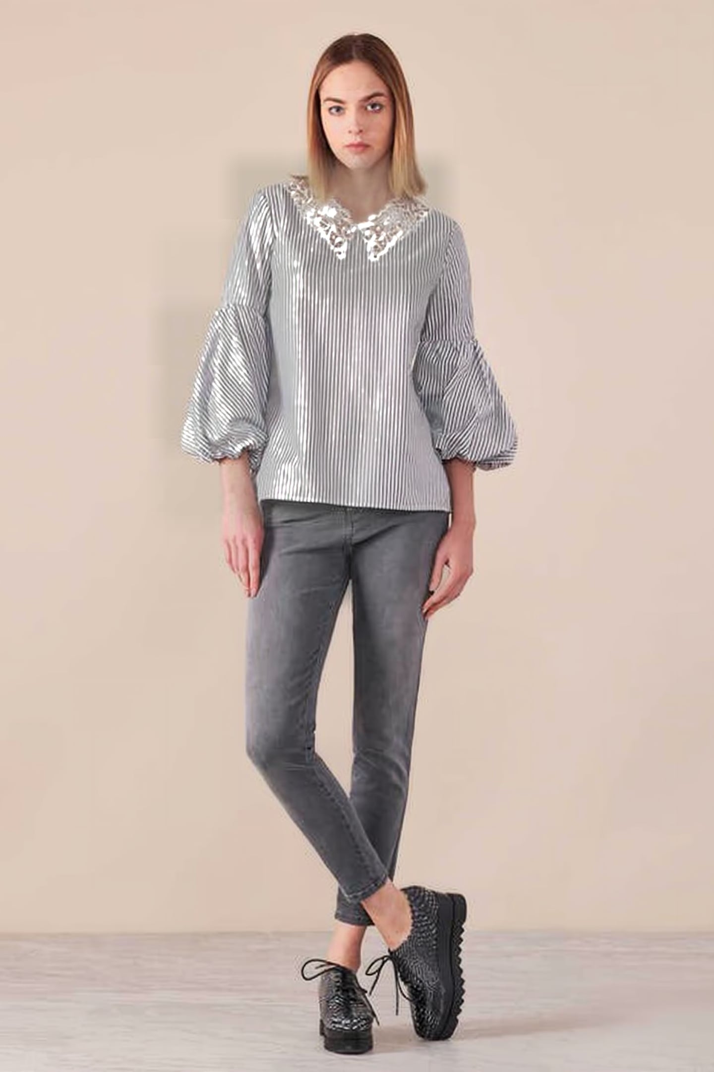 LILAS-H19 BLACK/WHITE 3