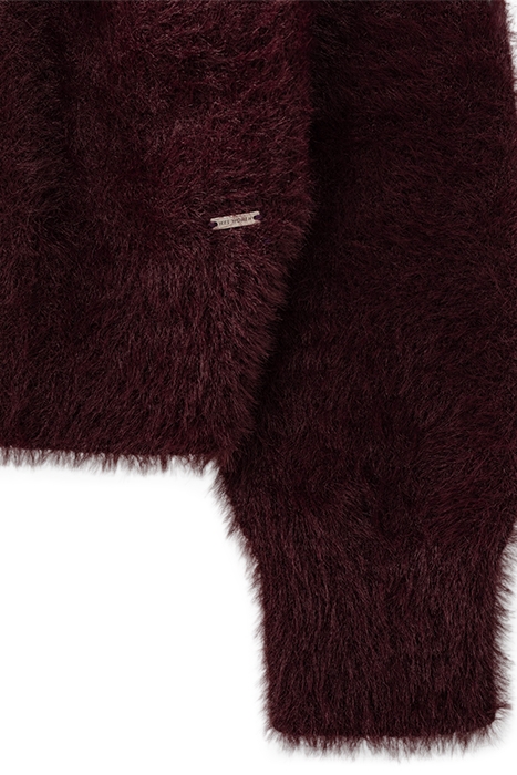 BURGUNDY FLUFFY KNIT V-NECK SWEATER 2