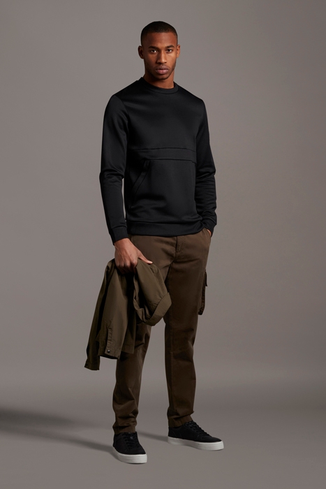 ZIP POCKET SWEATSHIRT JET BLACK 3