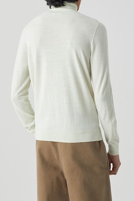 FINE KNIT TURTLE NECK WASABI CREAM 2