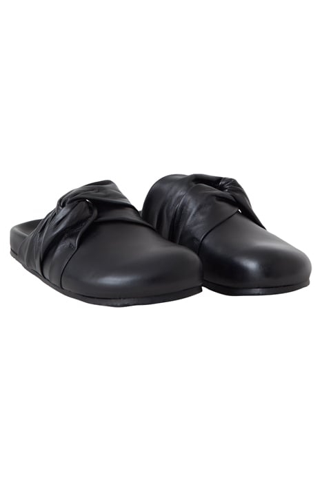 SLIPPER BLACK 2