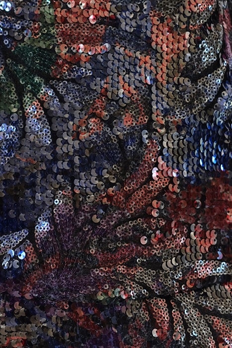 NAVY BLUE SHORT SKIRT WITH MULTICOLOURED SEQUINS 6