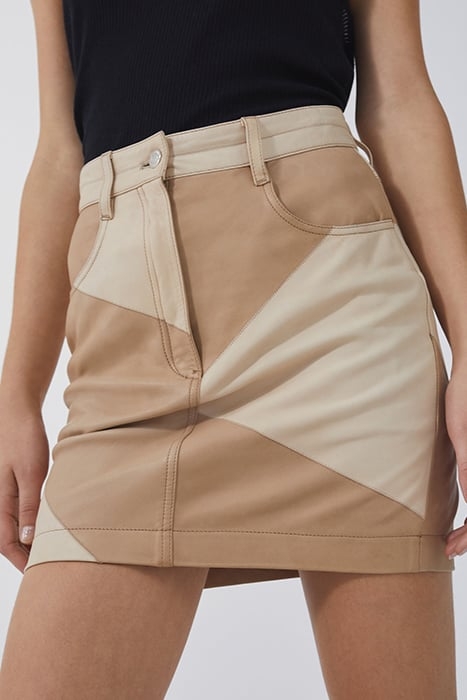 KRINGA LEATHER SKIRT IN BEIGE 1