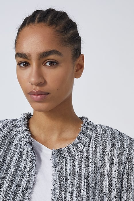 HAKILO CROPPED JACKET IN BLACK/WHITE/SILVER 5