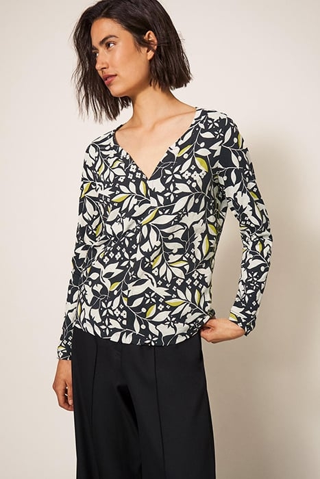 NELLY  TEE BLACK PRINTED 1