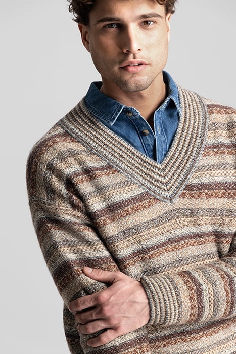 DS_IGOR RELAXED V-NECK OAK 4