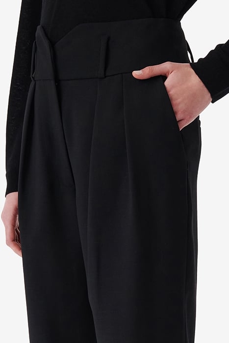 YILO STRAIGHT PANT IN BLACK 4