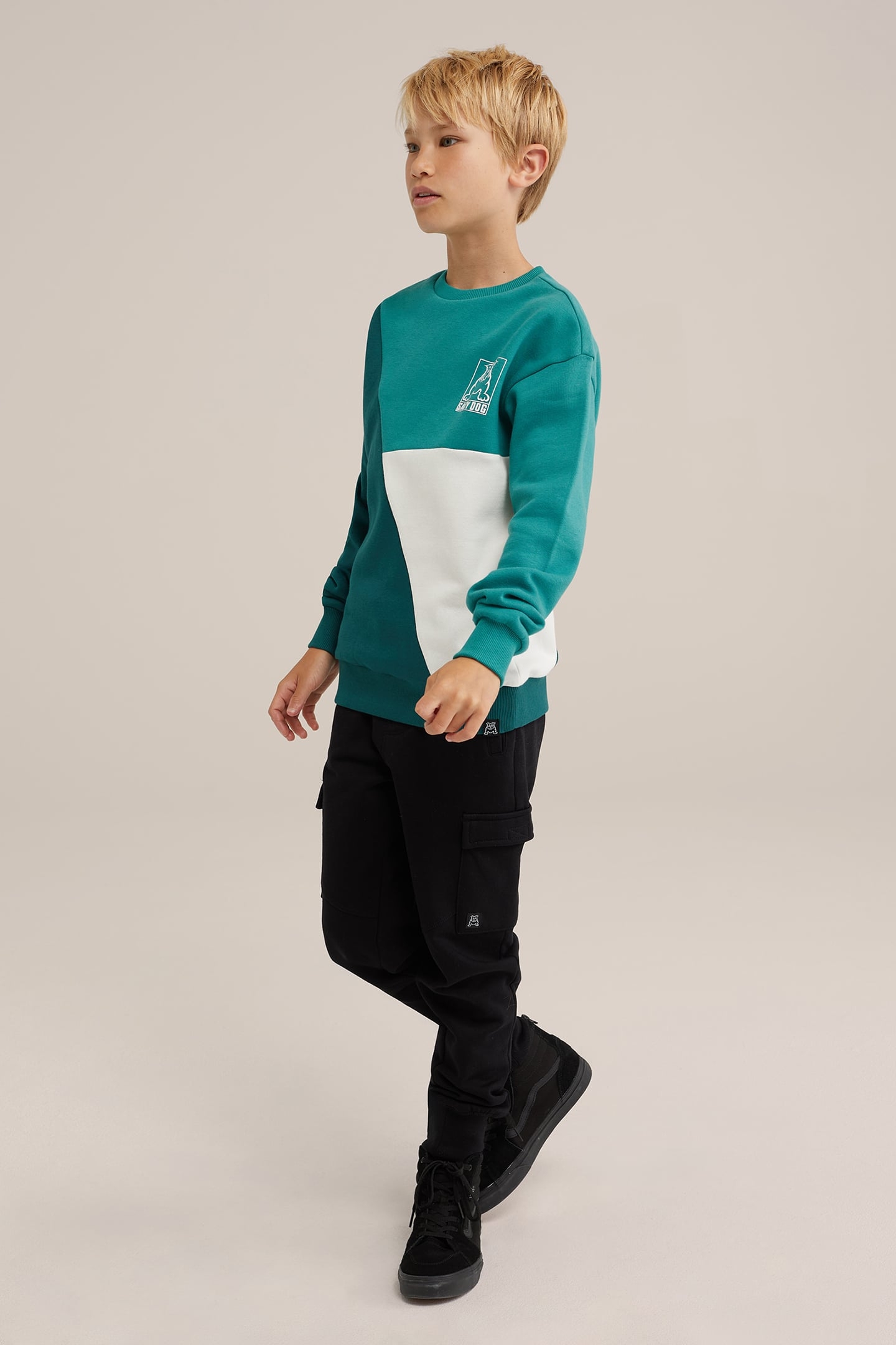 SWEATER BRIGHT GREEN 2