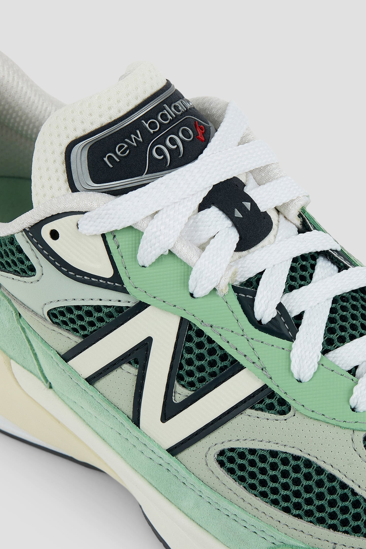 U990AB6 MADE IN USA SNEAKERS IN AVOCADO 8