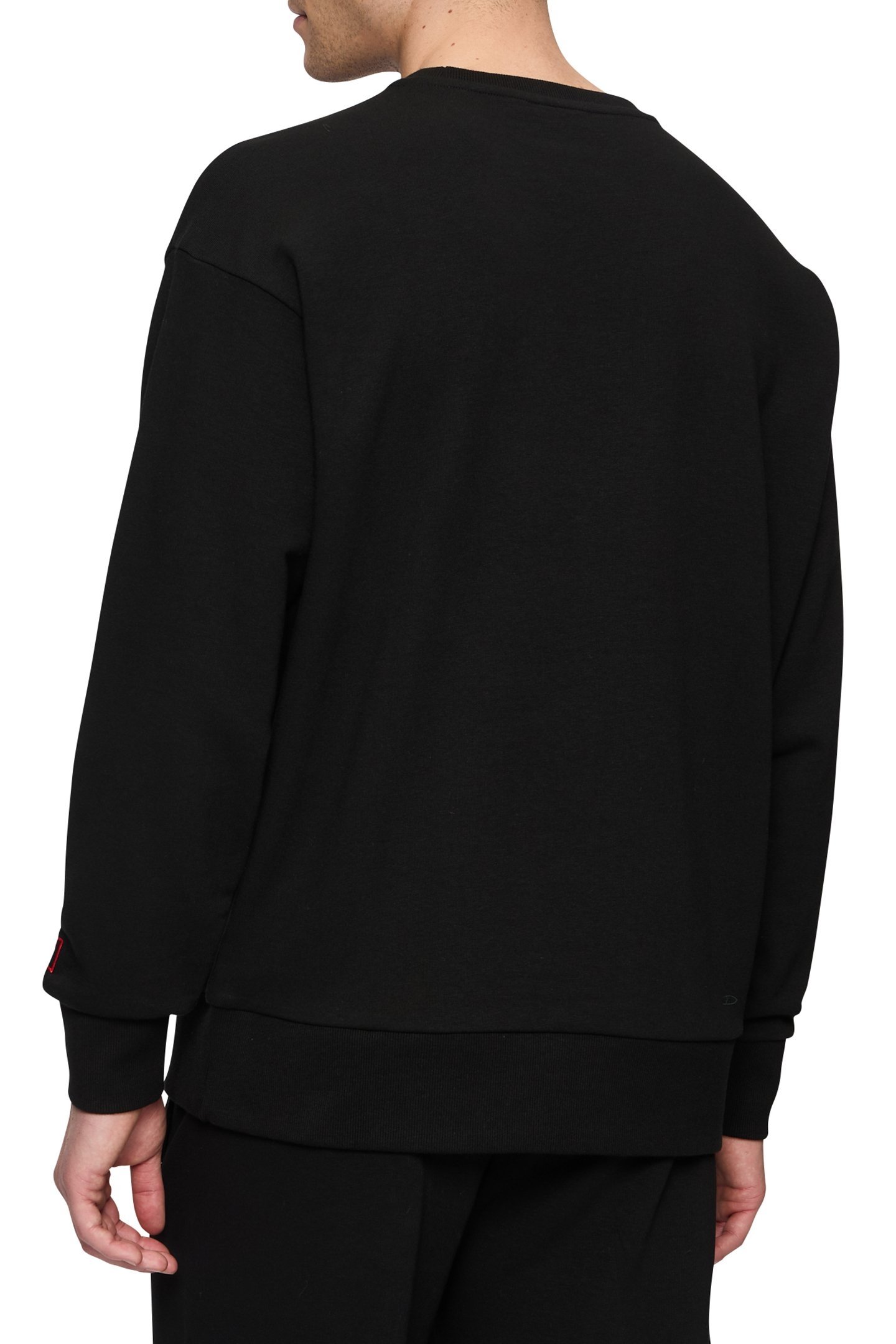 LUSIGNY LOOSE CREW BLACK-TRUE RED 2