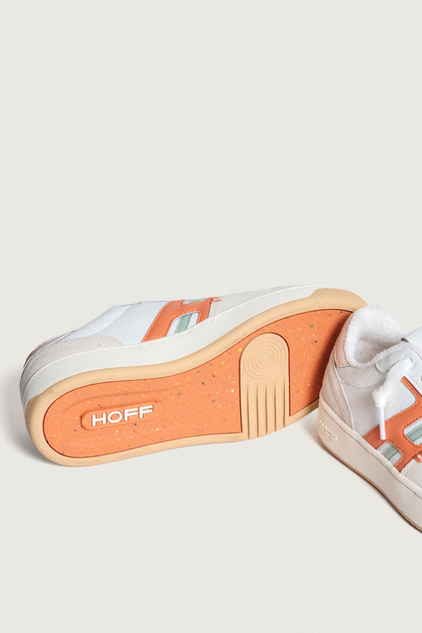 SNEAKERS ORANGE 3