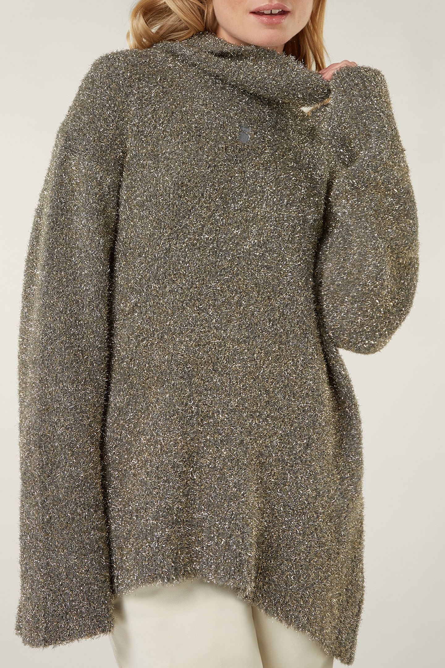 OVERSIZED TURTLENECK SWEATER LUREX GOLD 1
