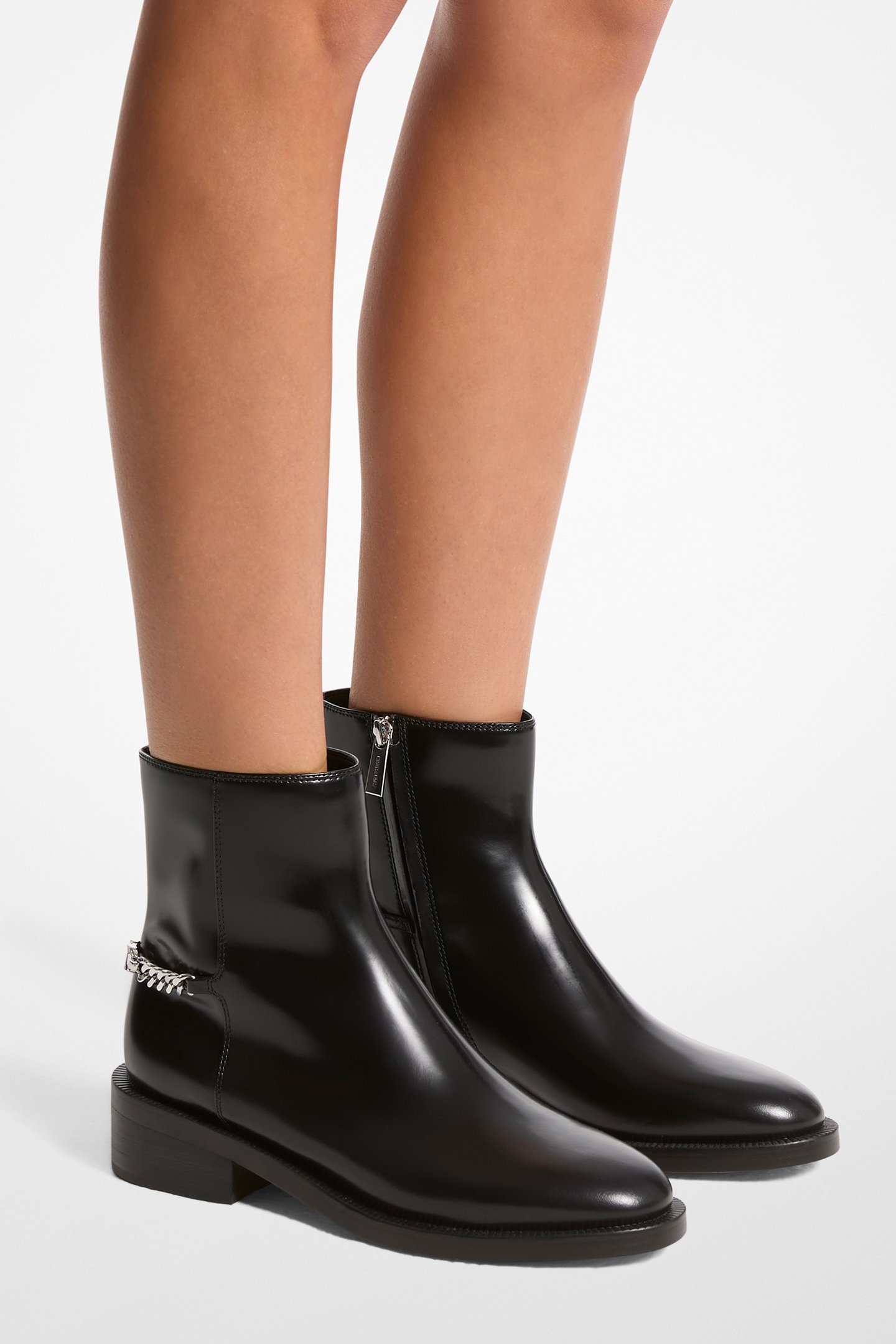 CARLILSE FLAT BOOT IN BLACK 2