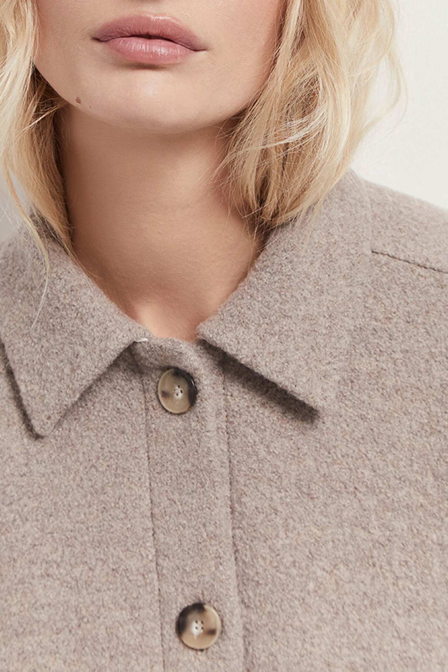 DANNY - MID-LENGTH SAND COAT IN BOILED WOOL 5