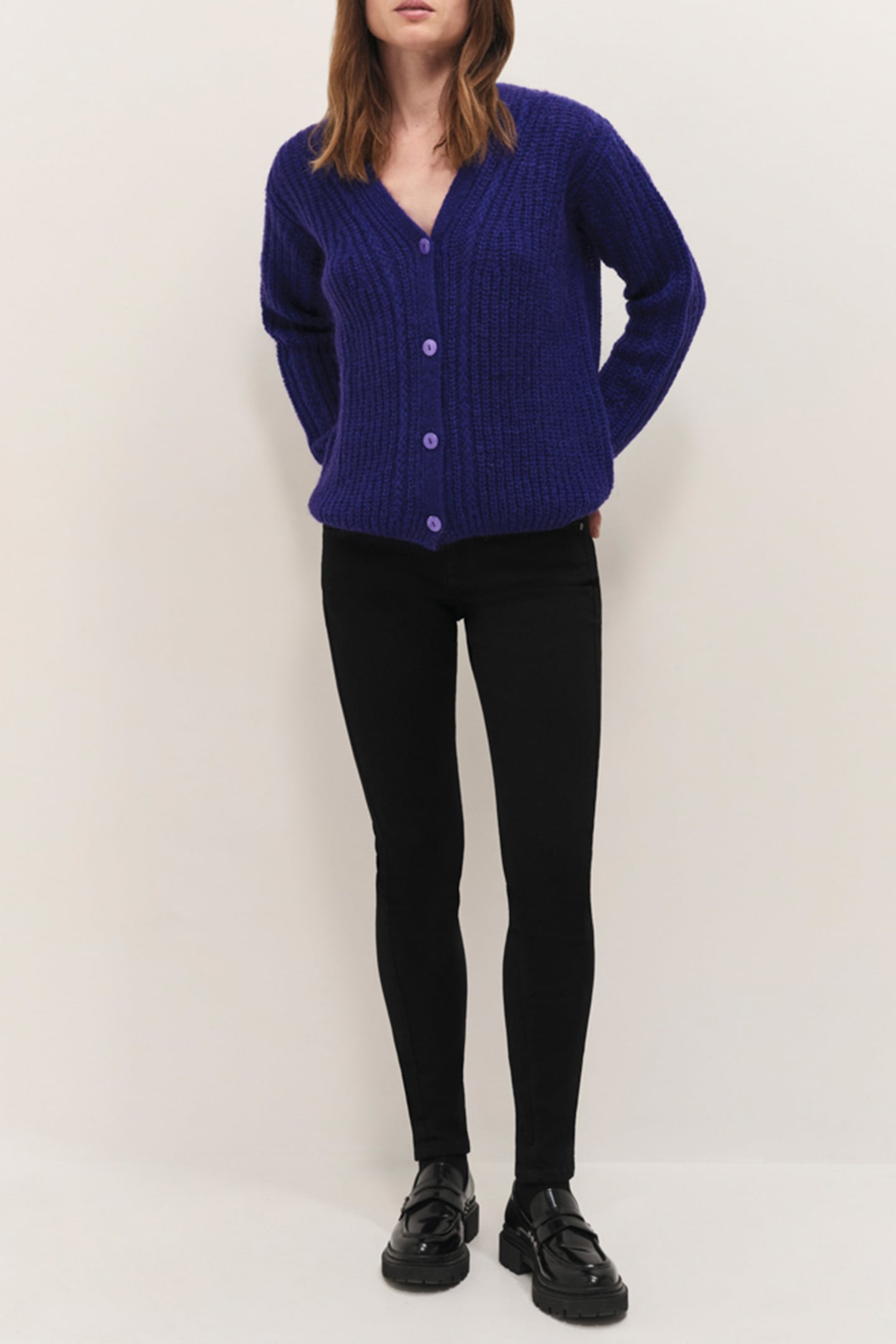 TIM - DEEP V-NECK PURPLE KNITTED CARDIGAN 3