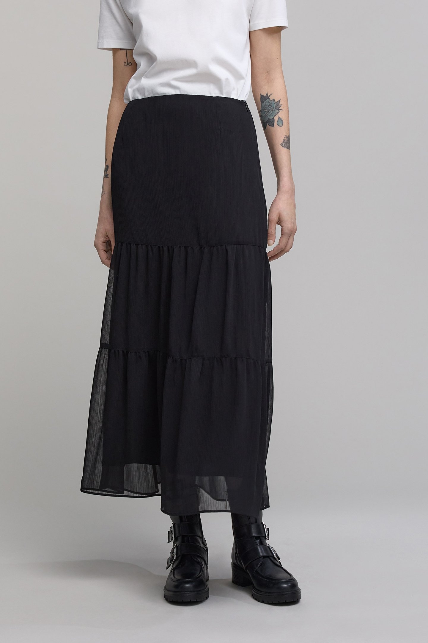 LONG BLACK CREPE VEIL SKIRT 1