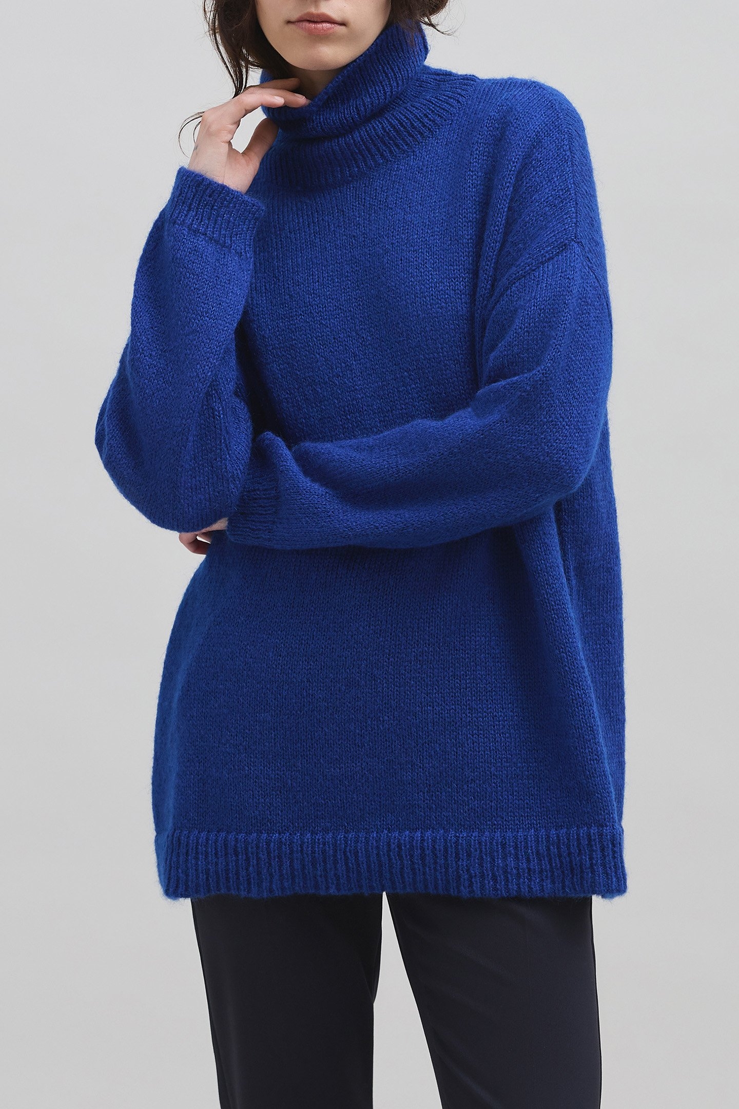 ROYAL BLUE TURTLENECK KNIT SWEATER 1