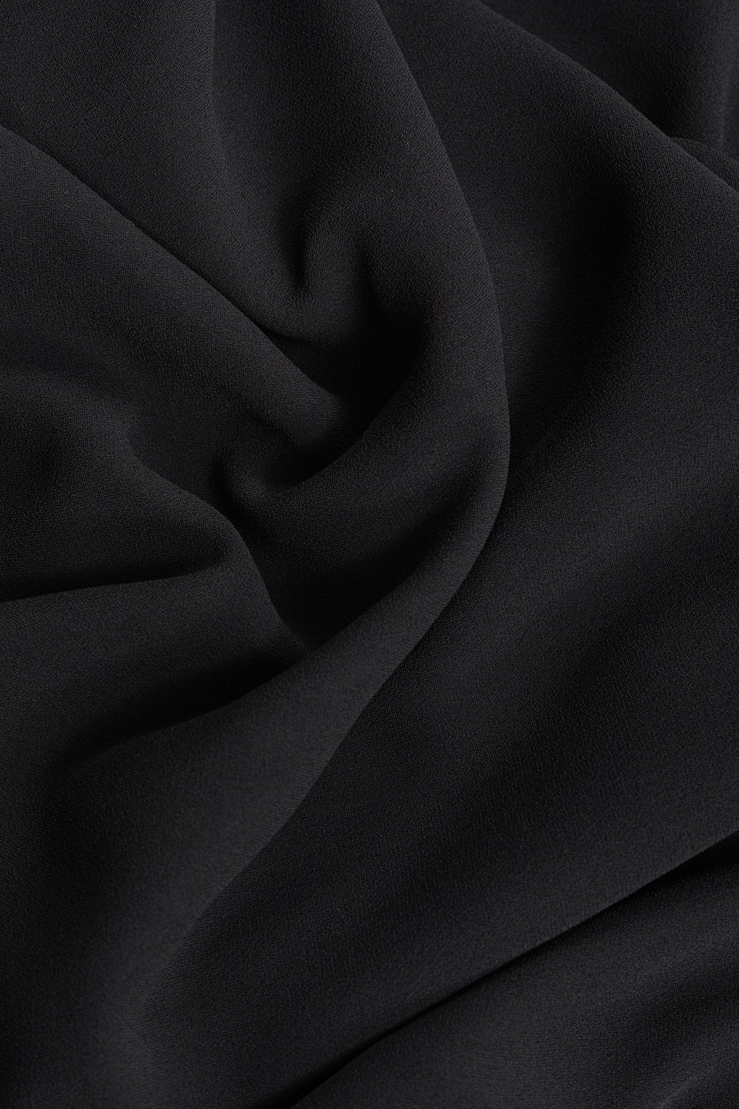 BLACK DRESS WITH V-NECK LACE MOTIF ON FRONT AND BACK 8