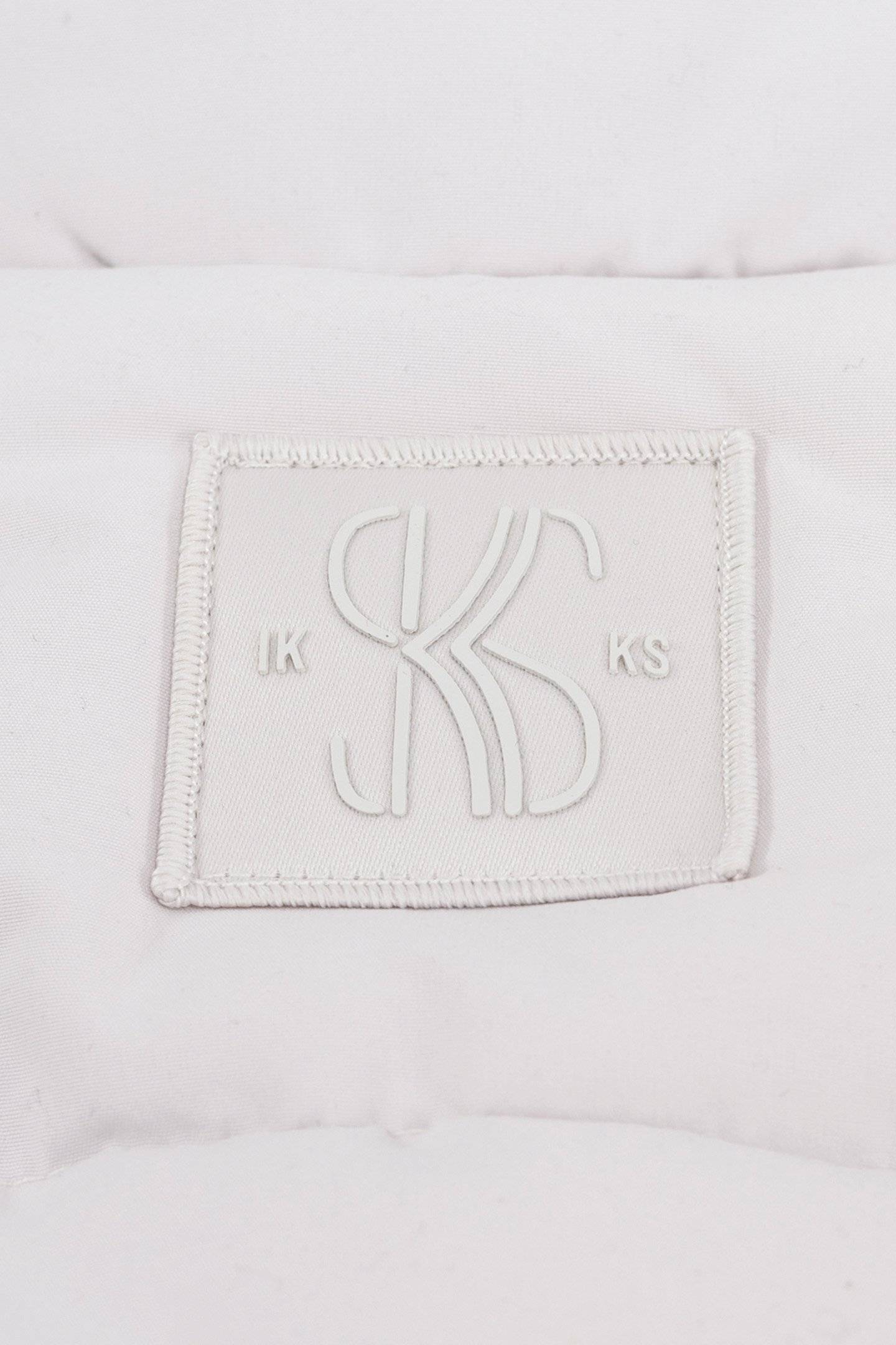 GIRL'S ECRU SLEEVELESS DOWN JACKET 6