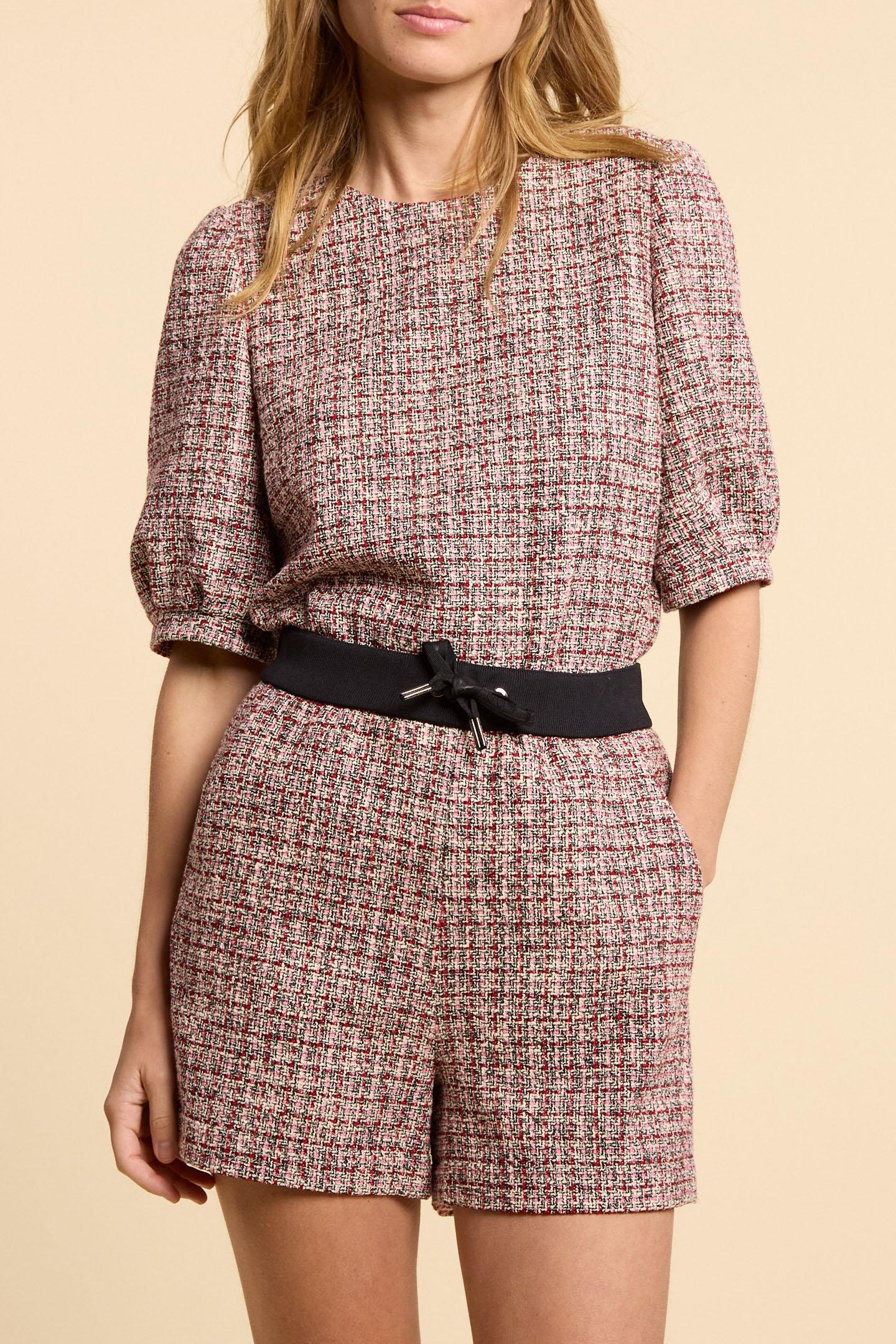 RED DECORATIVE TWEED-STYLE SHORTS 1