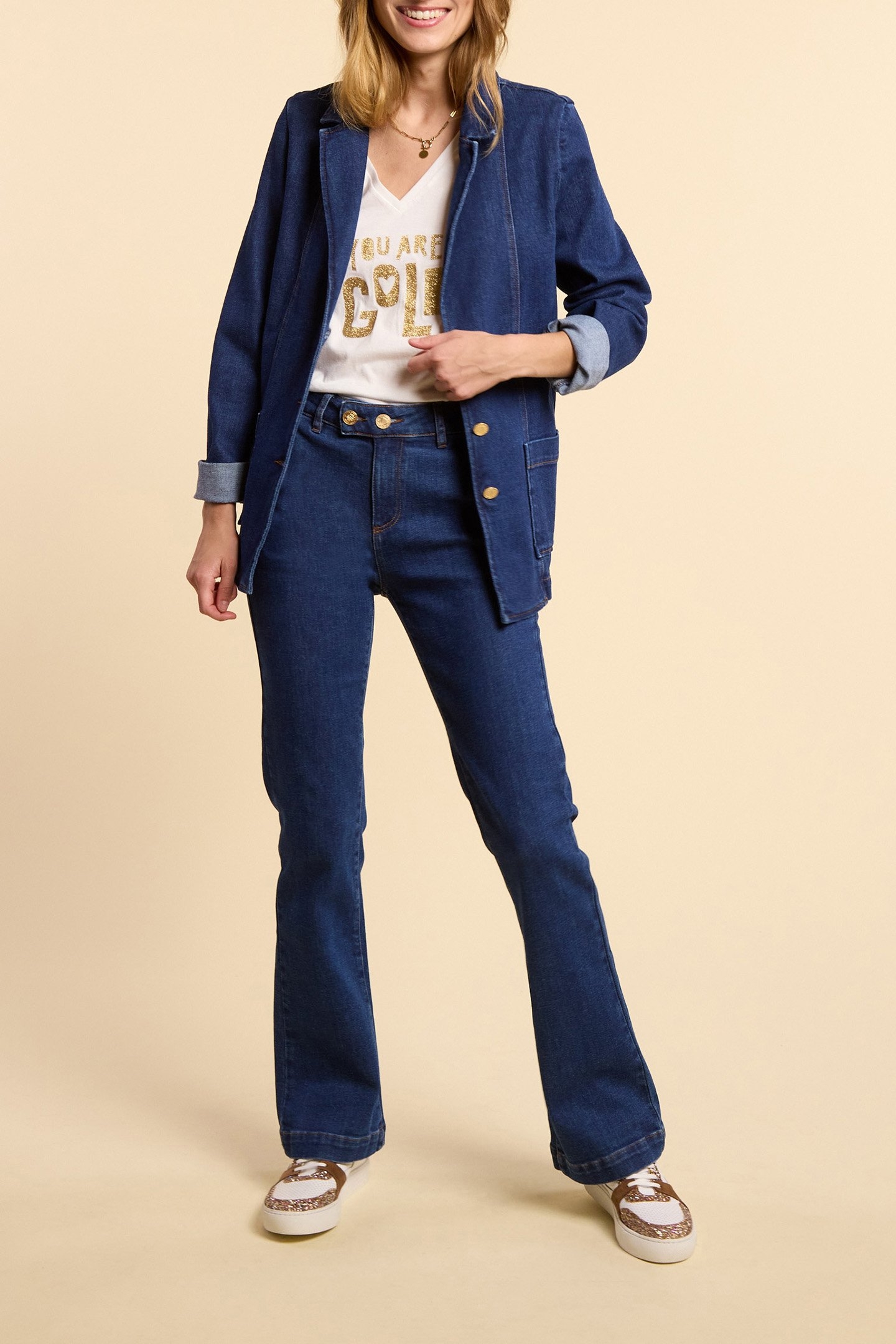 WHITE V-NECK TEE-SHIRT WITH GOLD MESSAGE 3