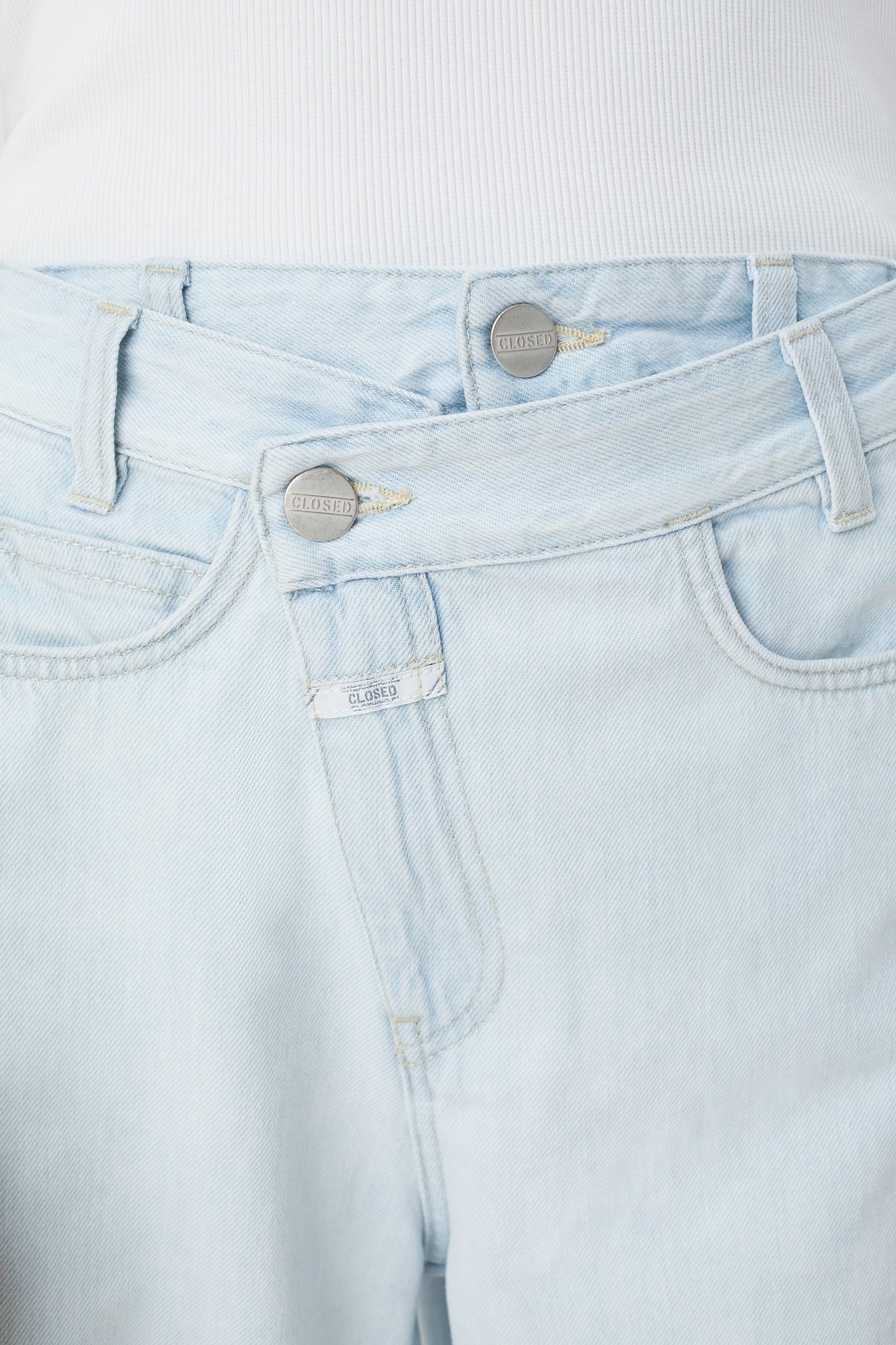 AVERLY JEANS EXTREME LIGHT 4