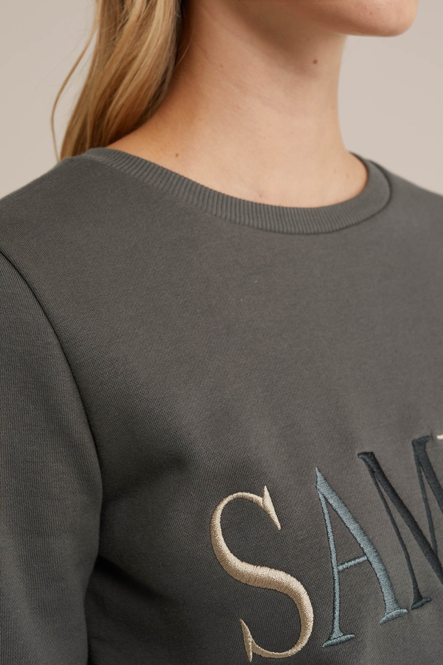 SWEATER ARMY GREEN 5