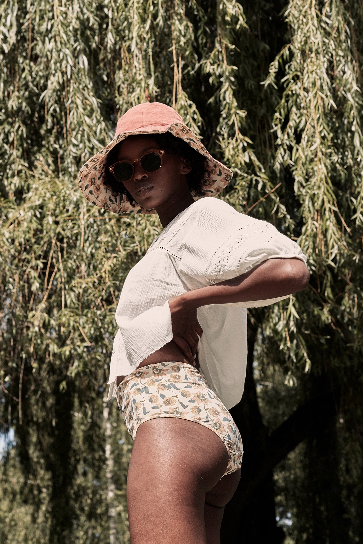 BIKINI BOTTOM CREEKY CREAM FLOWERS 4