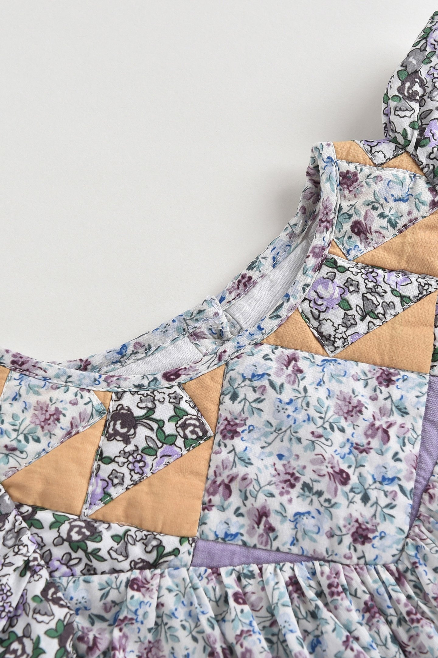 DRESS LARA CREAM RETRO PANSY 3