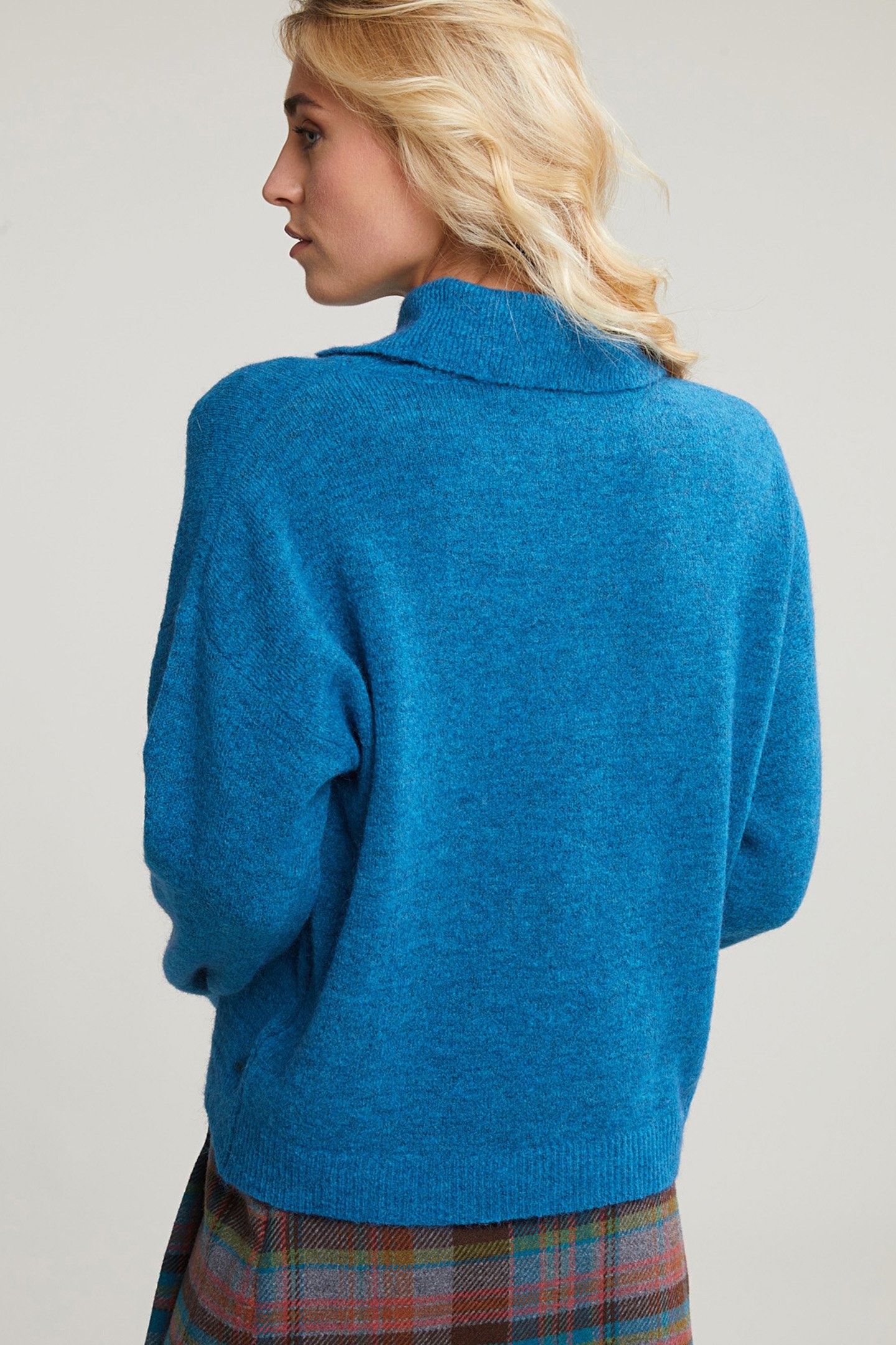 BLUE MOCK NECK SWEATER LONG SLEEVES 2