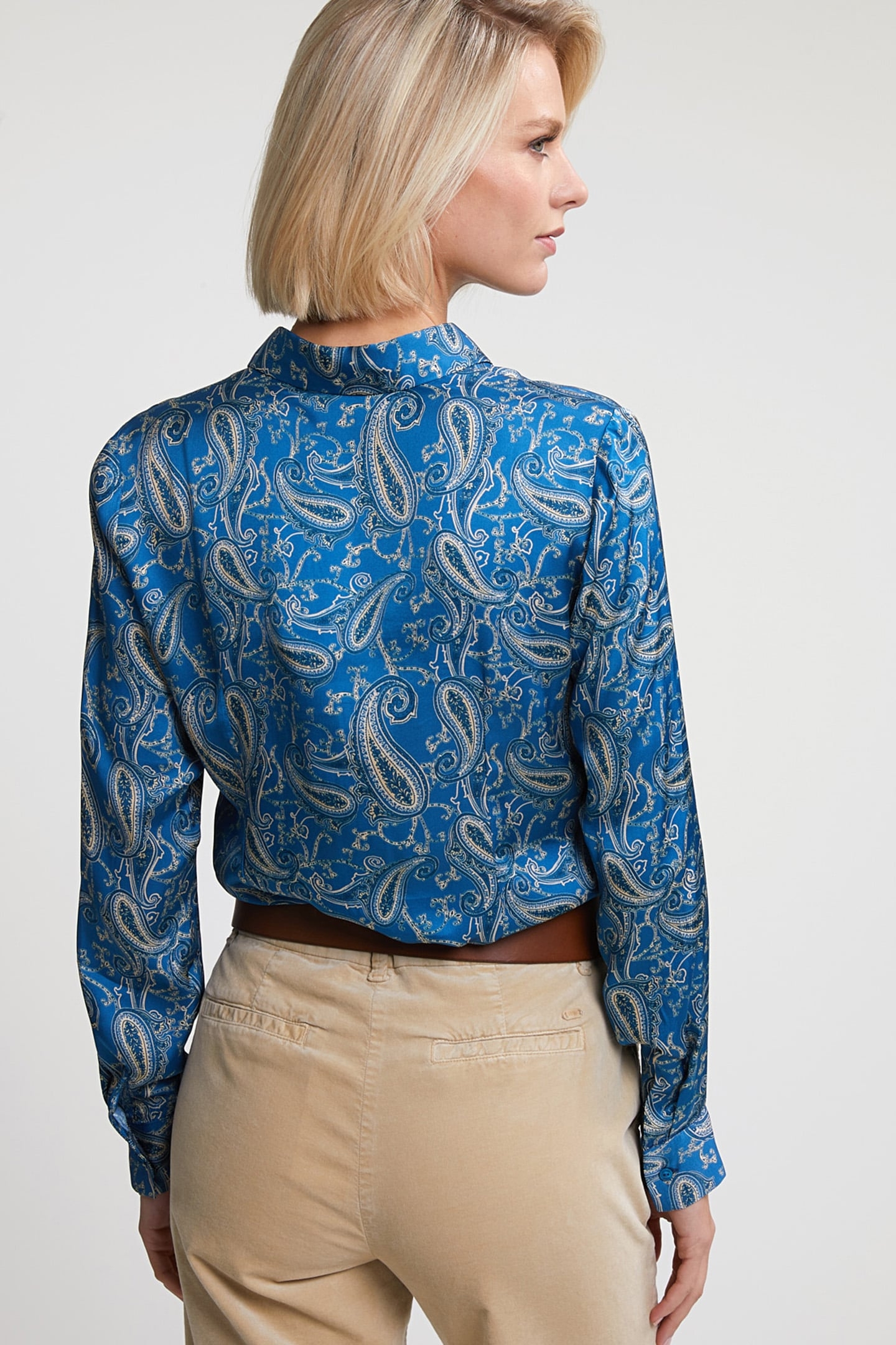 BLUE/BEIGE CLASSIC PAISLEY BLOUSE 2