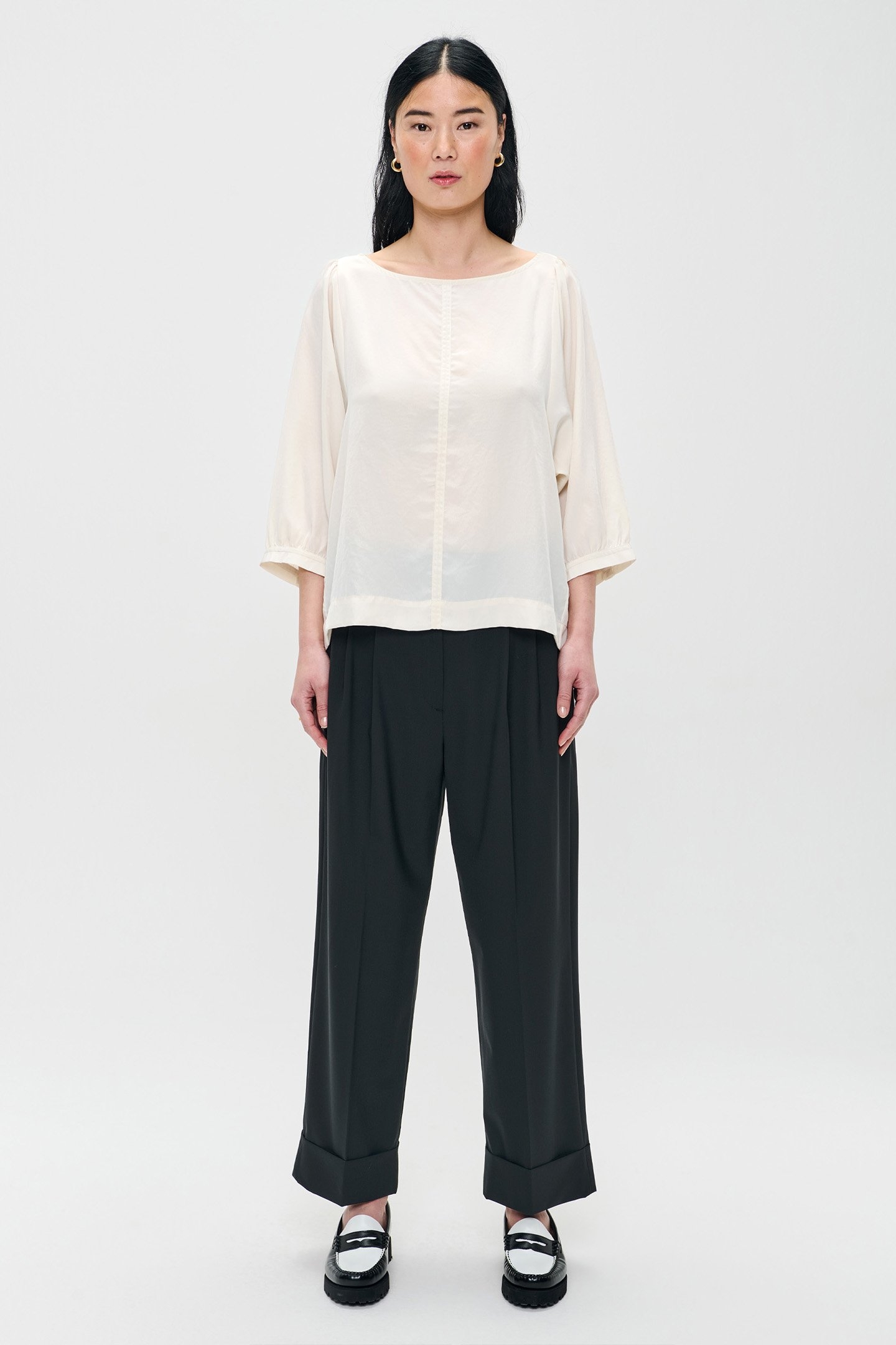 TECHNOSILK PUFF SLEEVE TOP OFF WHITE 3