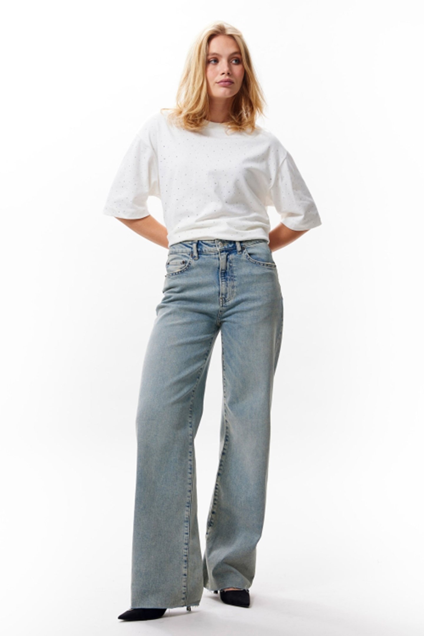 LOOSE FIT JEANS TINTED TINTED BLUE 2