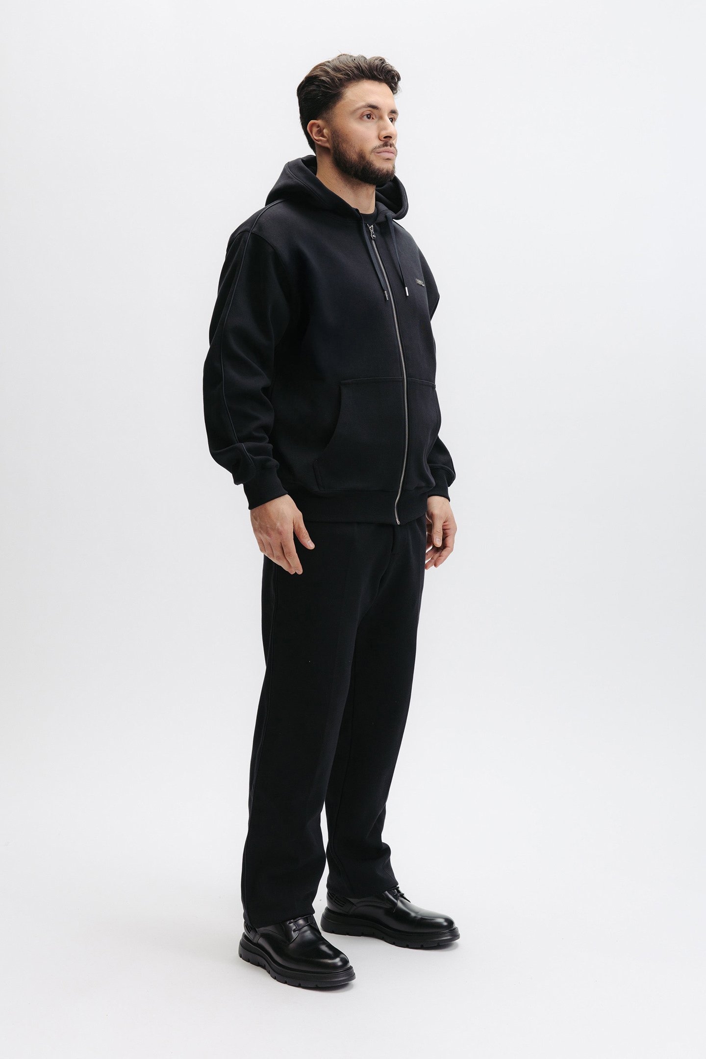 Q SERIES ZIP THROUGH HOODIE JET BLACK 5