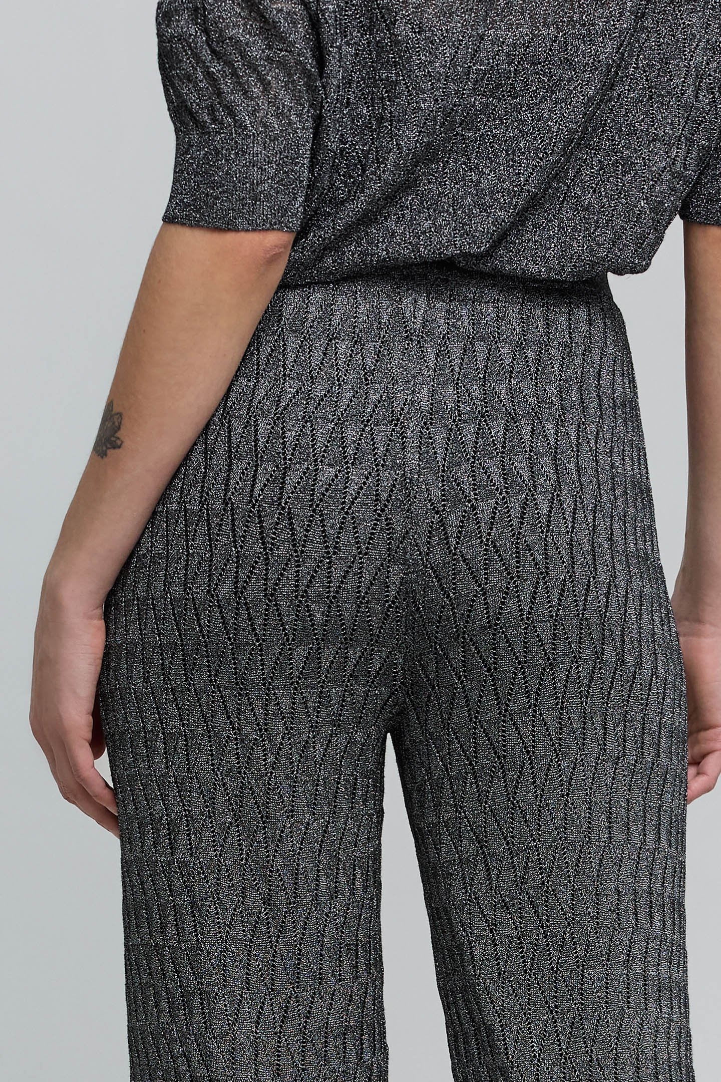 GREY PANTS IN FINE OPENWORK GRAPHIC KNIT 6