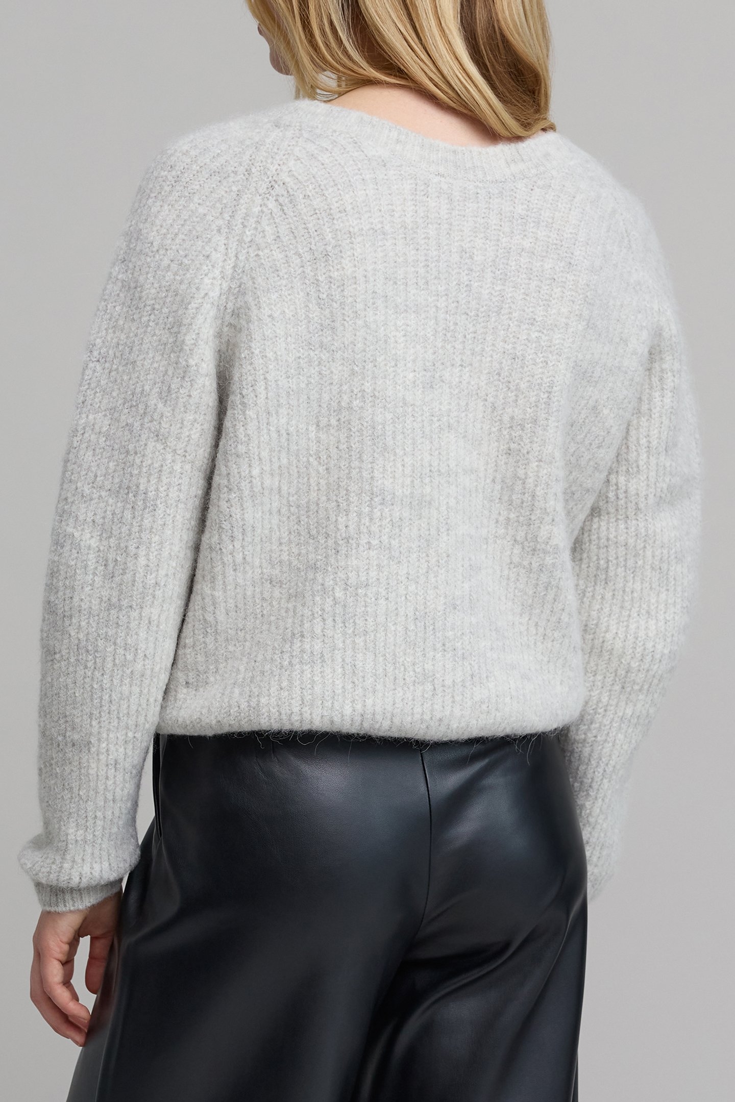 GREY KNIT CARDIGAN 2