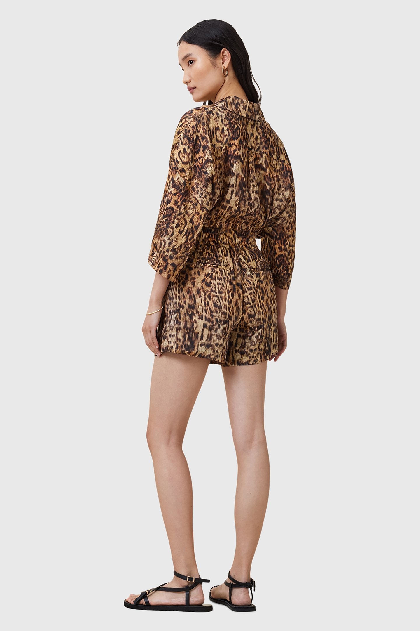 CHARLI SHORT EVIA GOLDEN BROWN 4