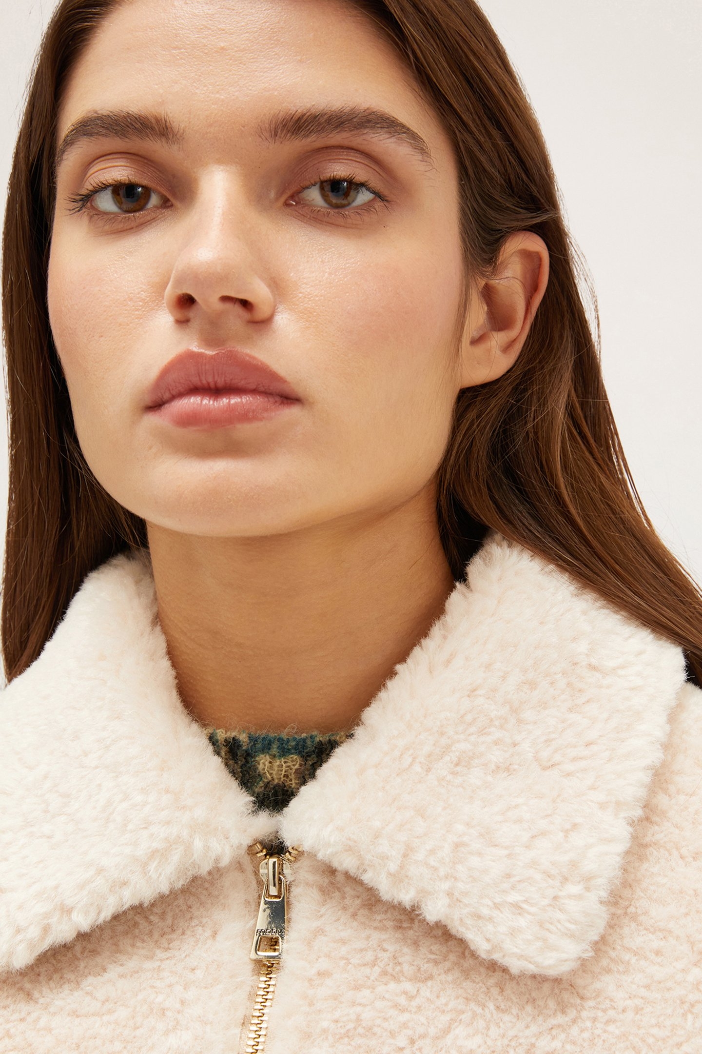 TEDDY CAPE WITH ZIP WHITE 5