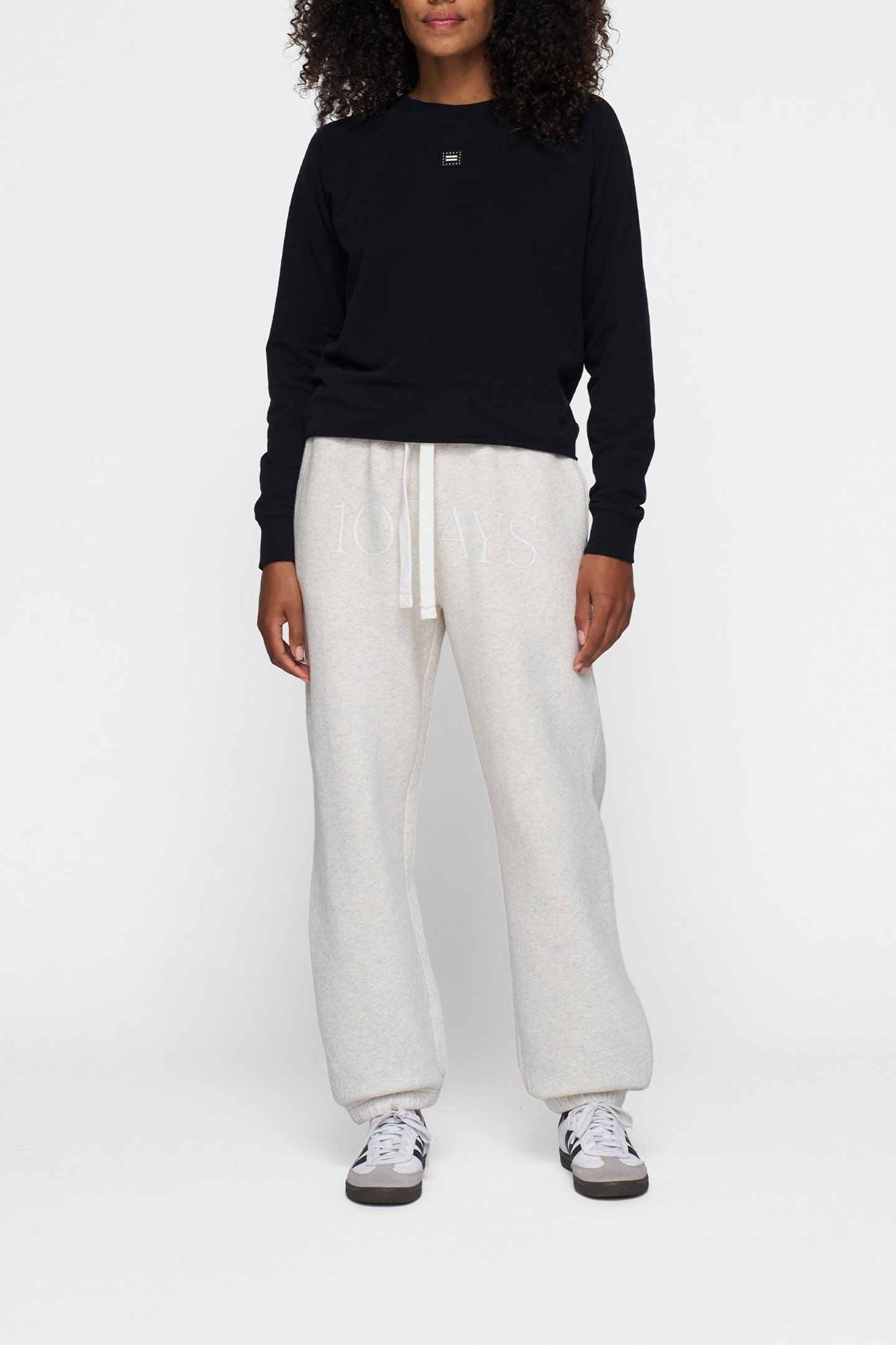 CREW NECK PEARLS 1012 2