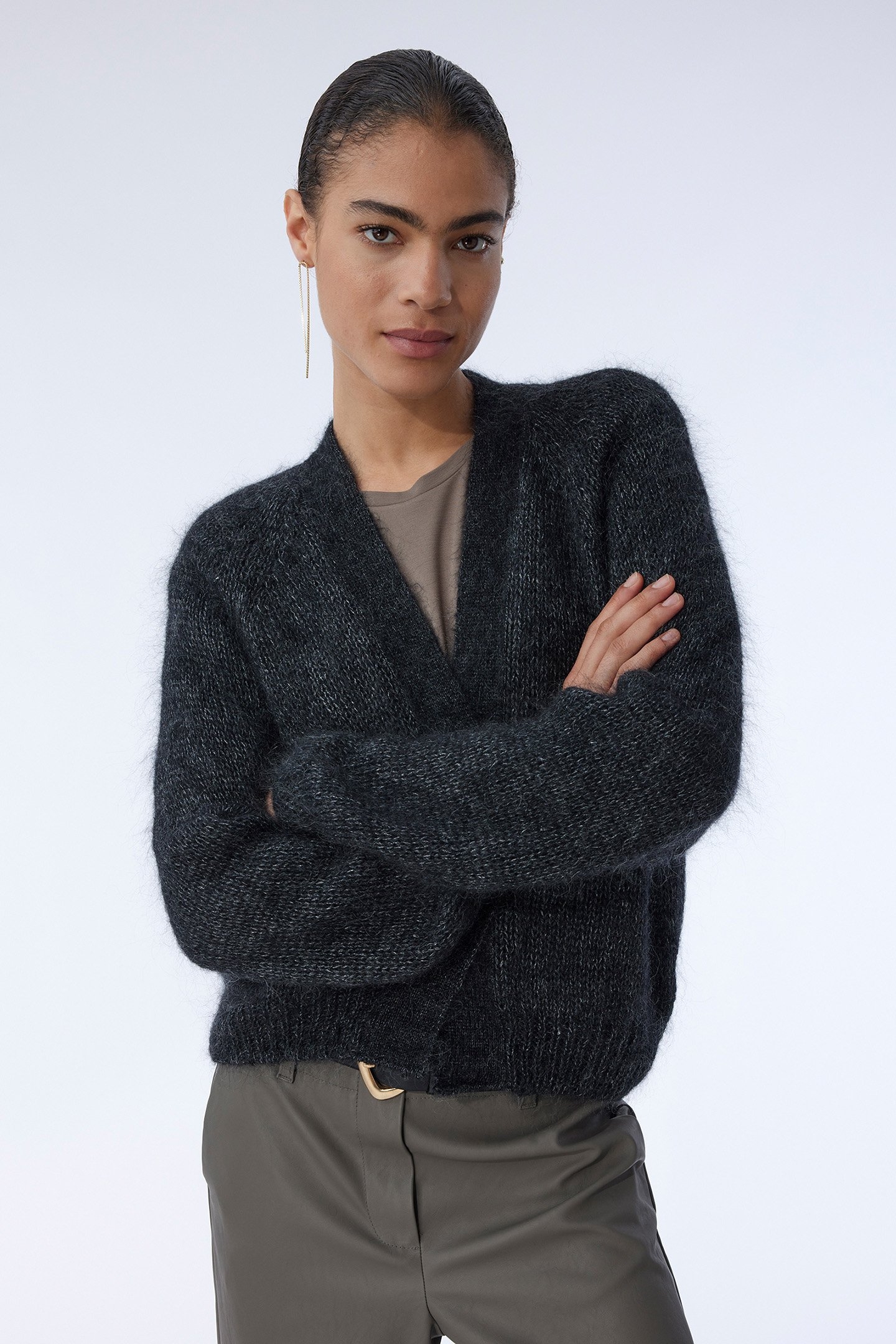 HAILEY CARDIGAN BLACK 1