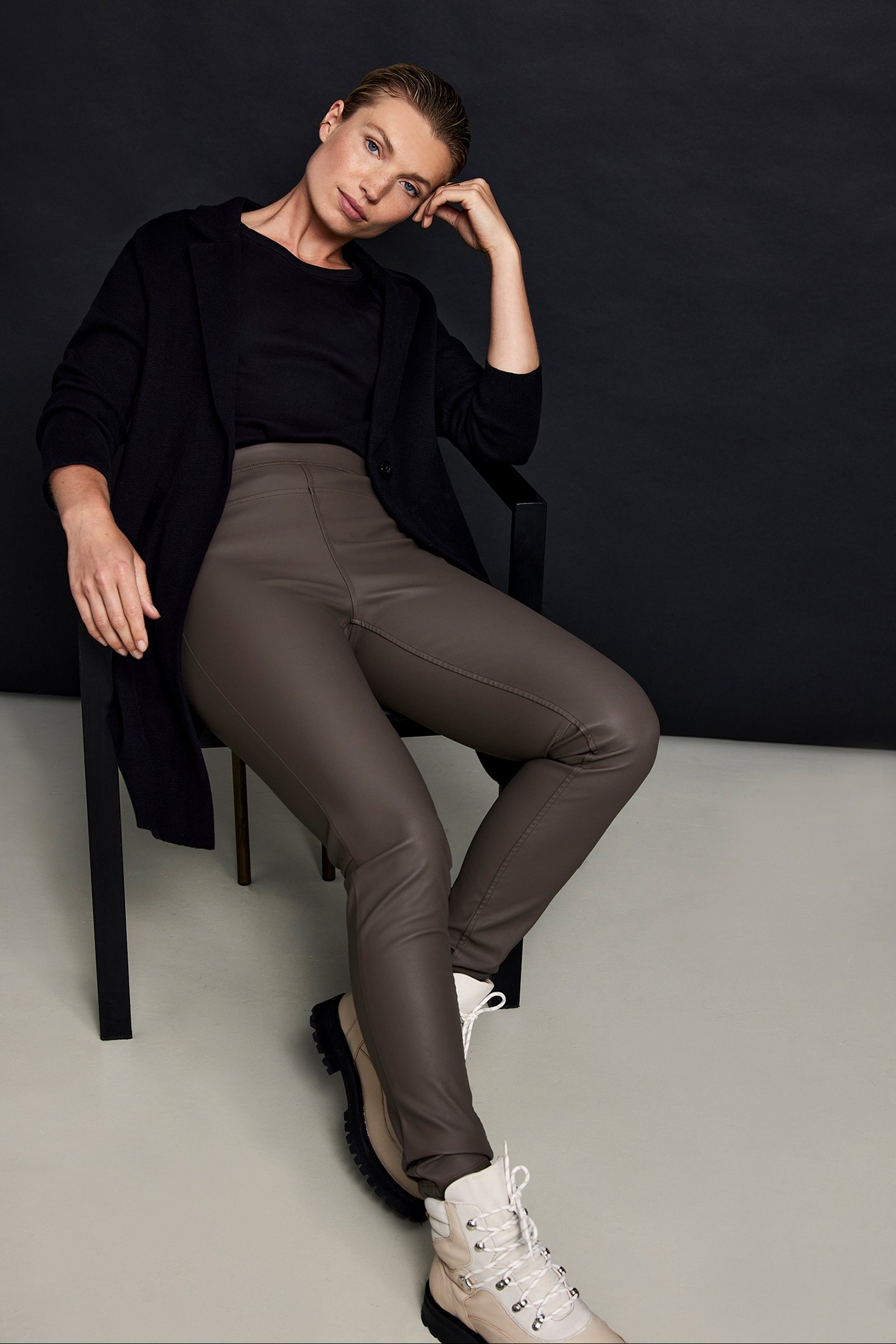 SAMMIE CARDIGAN BLACK 5