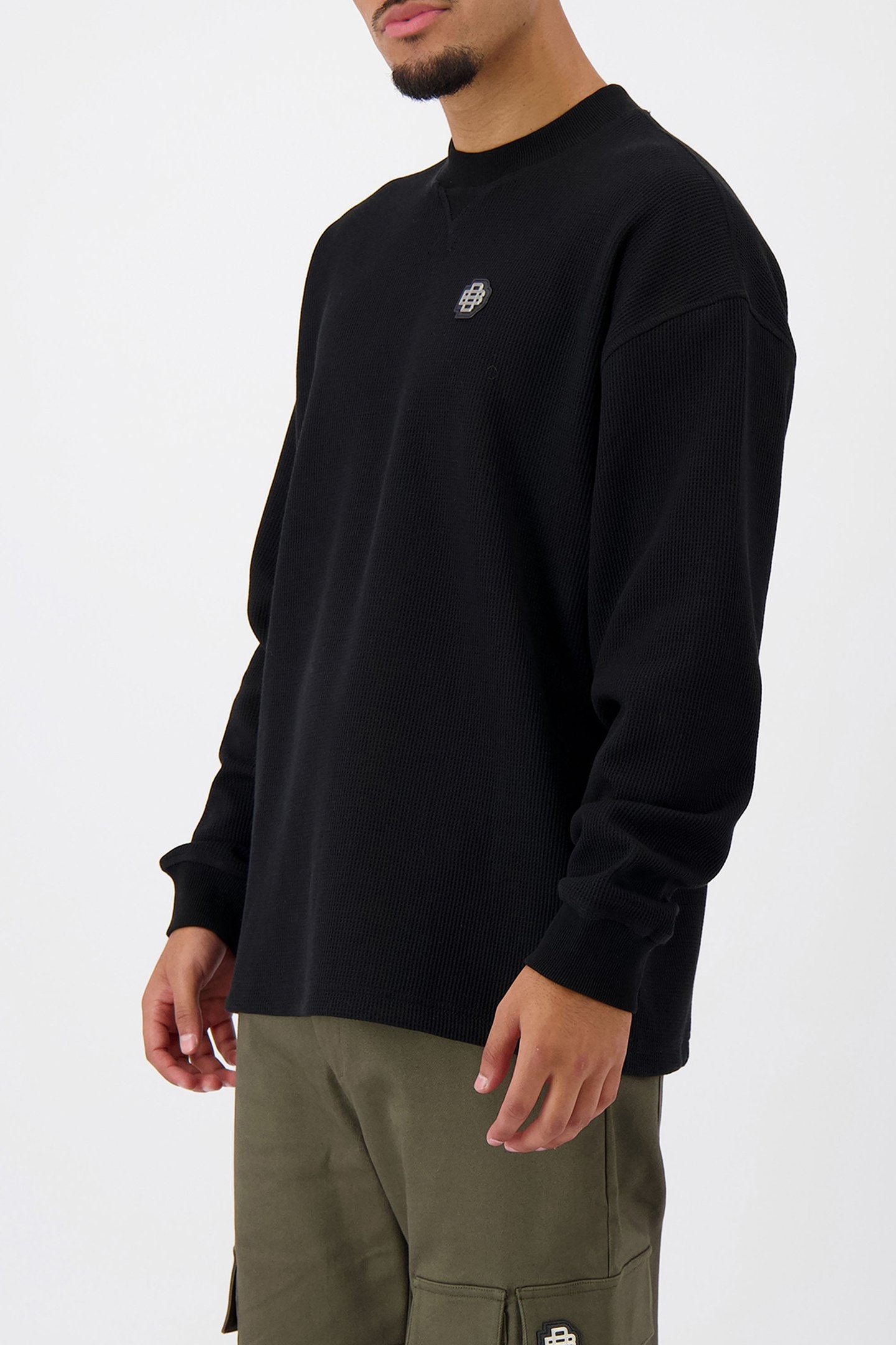 MONOGRAM WAFFLE CREWNECK BLACK 5