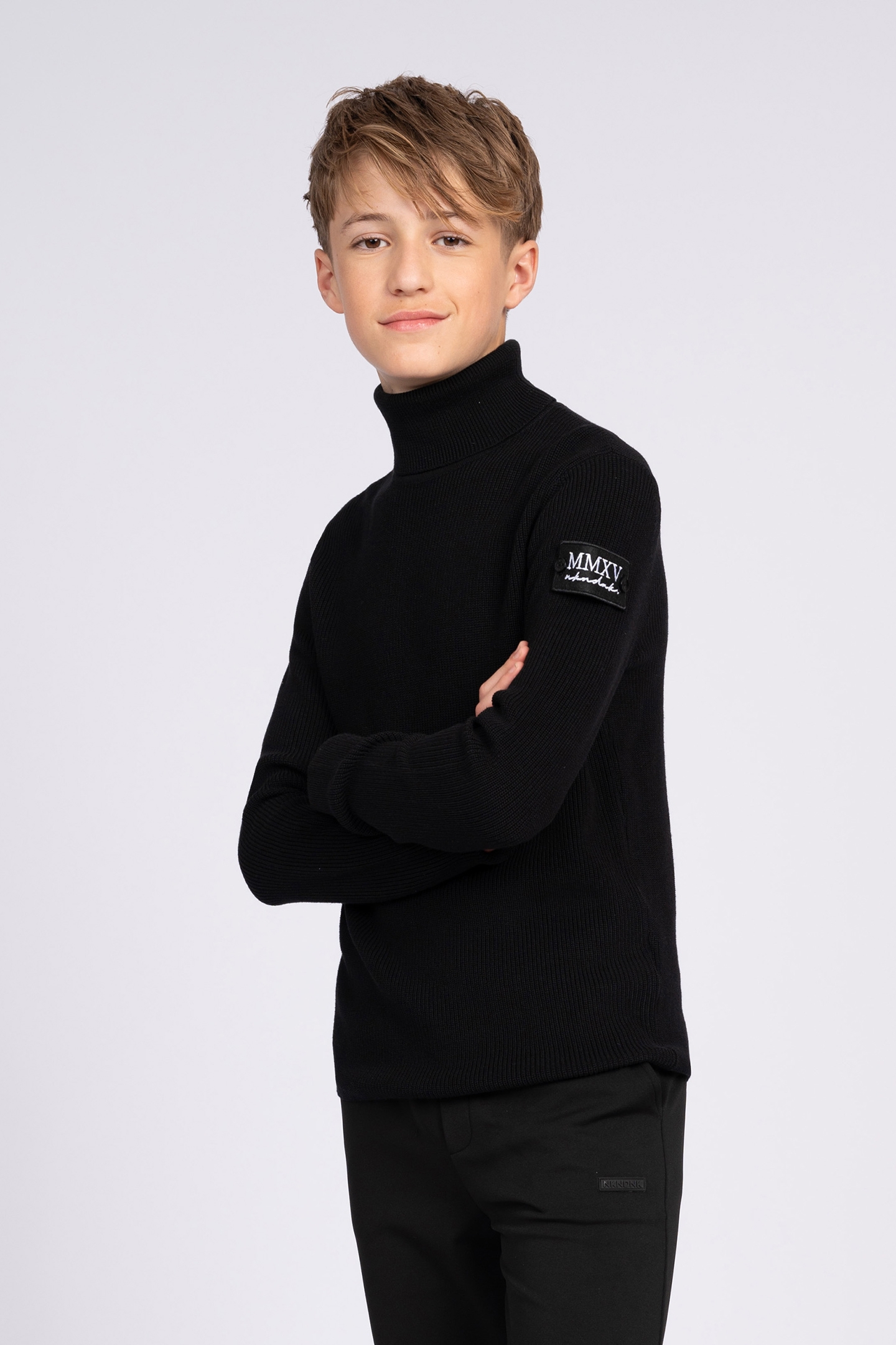 TEVIN PULLOVER BLACK 3