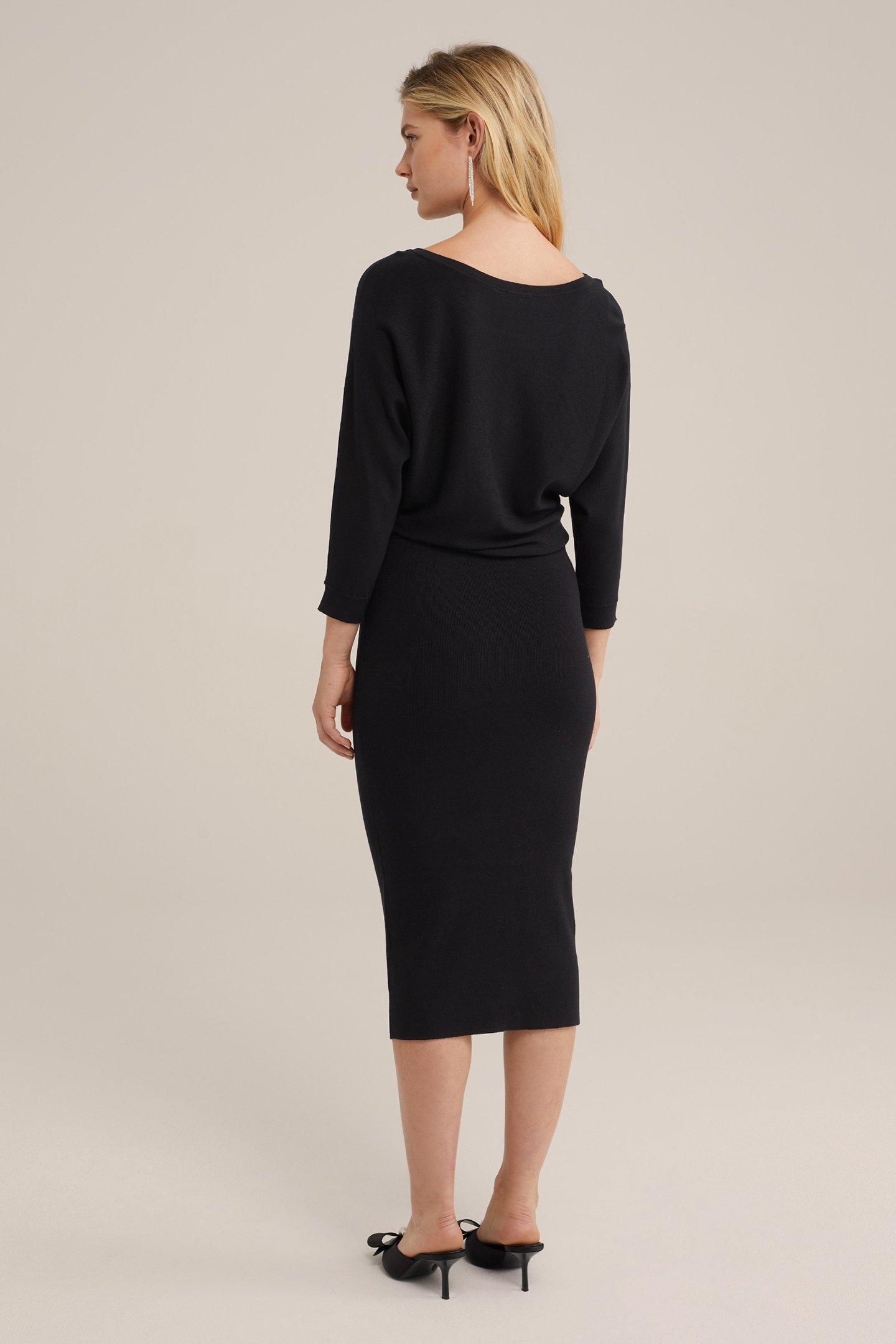 DRESS MID LENGTH BLACK 2