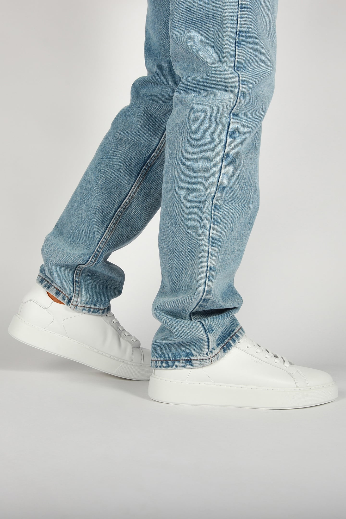 NOVA STANLEY WHITE 2