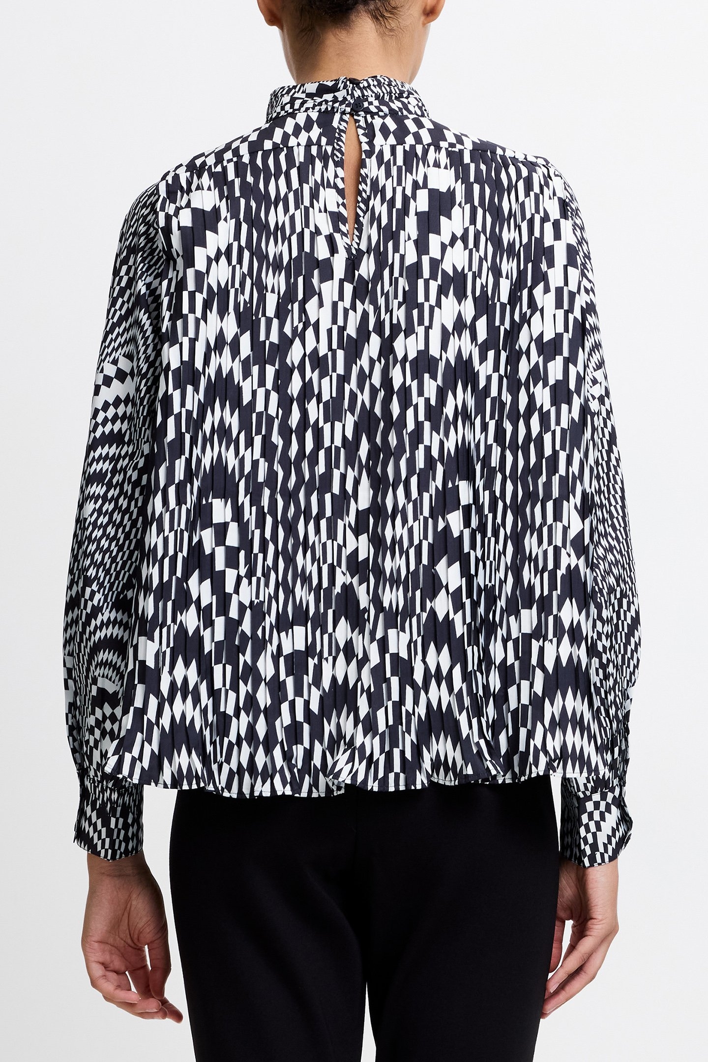 FERN PLEATED TOP CLASSIC CREAM/BLKOUT 2