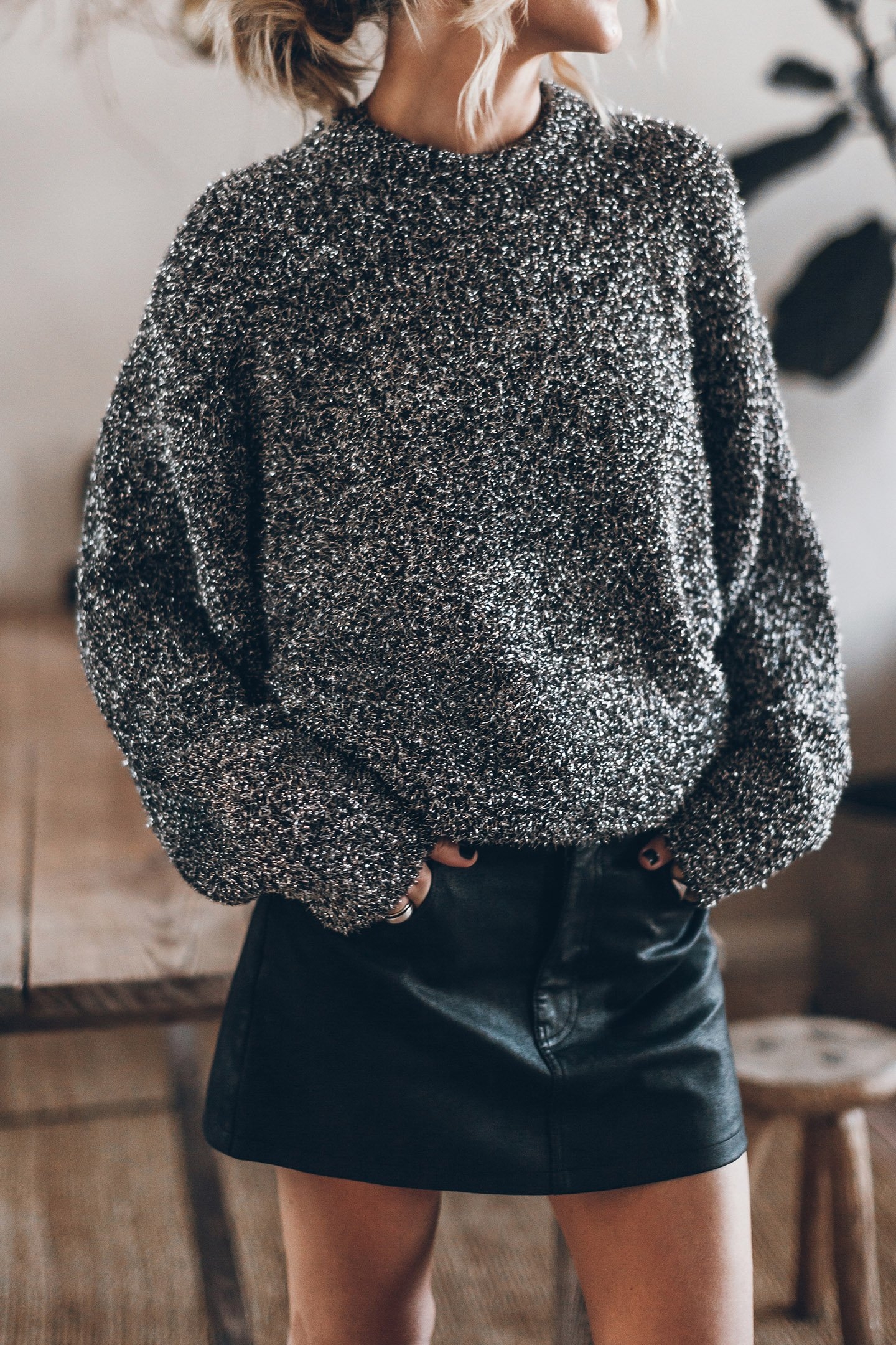 THE GREY SPARKLY FLUFFY KNIT SWEATER 2