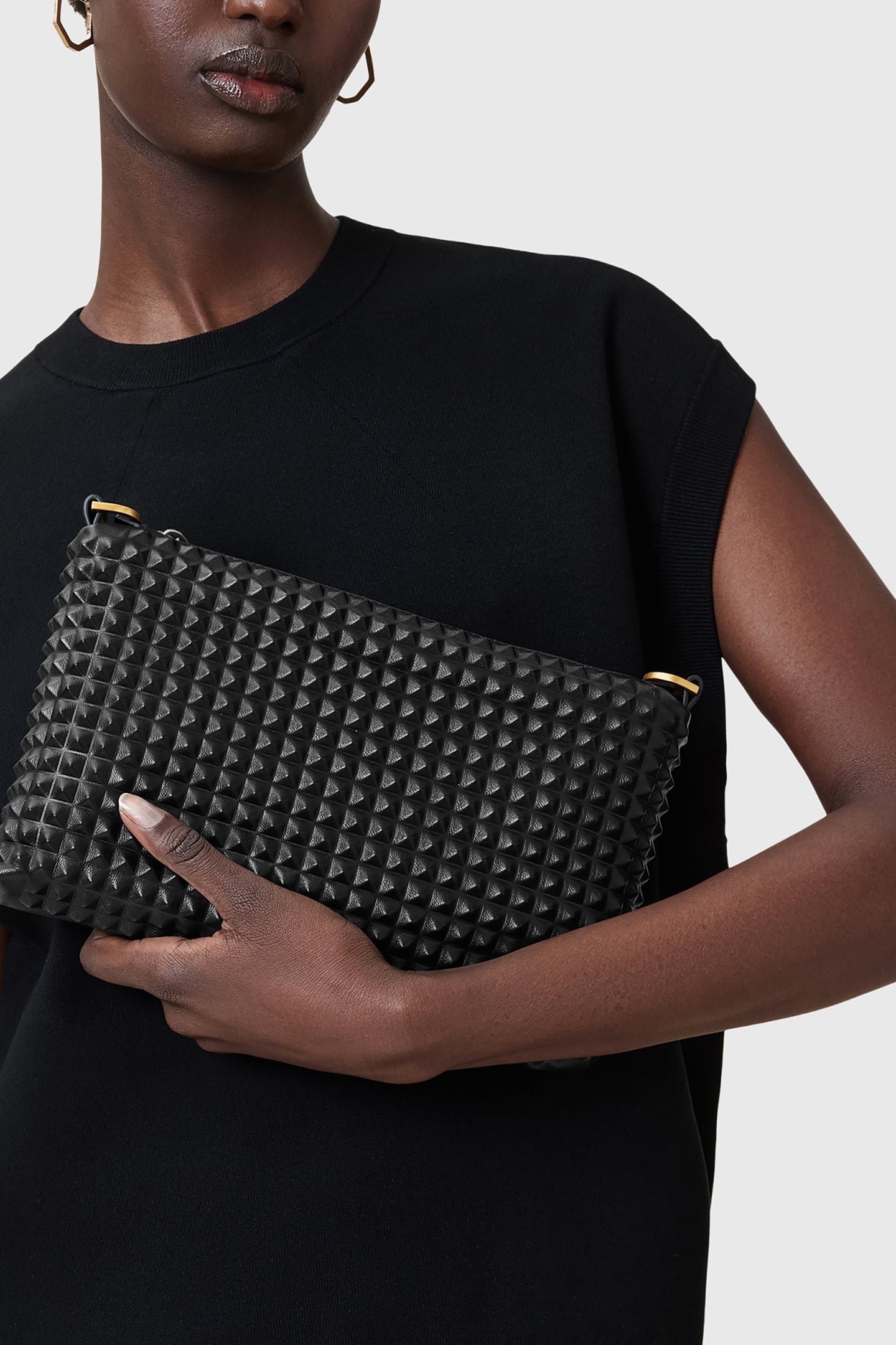 EVE STUD CROSSBODY BLACK 2