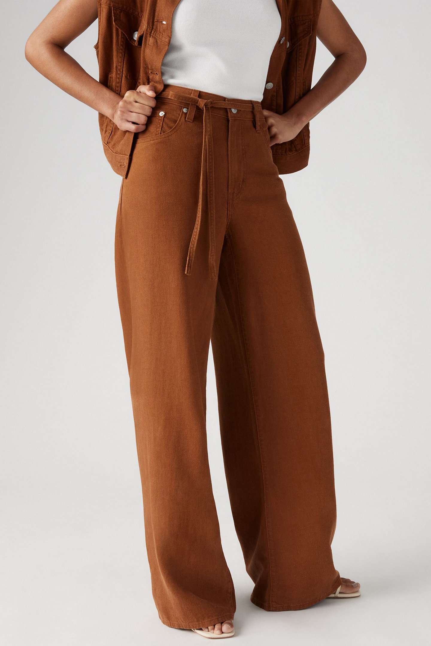 XL STRAIGHT JEANS NEUTRAL 1