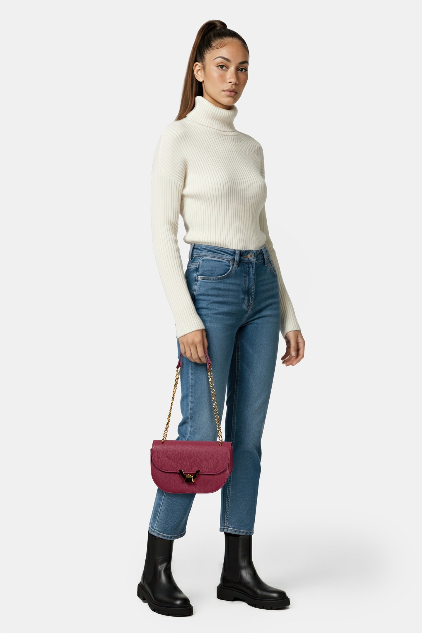 CROSS BODY BAG IN GRAINED LEATHER 1